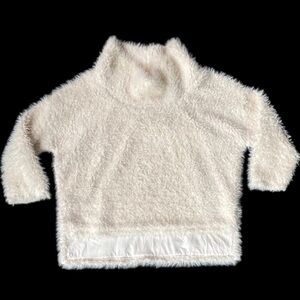 Anthropologie Cozy cream Fuzzy Sweater 3/4 sleeve by Saturday Sunday size medium